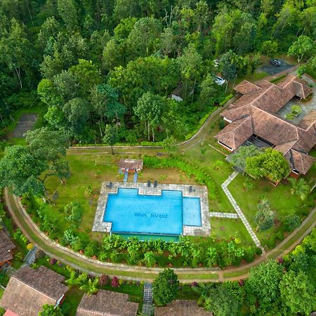 Pranavam Resort & Spa Tariyod Esterno foto