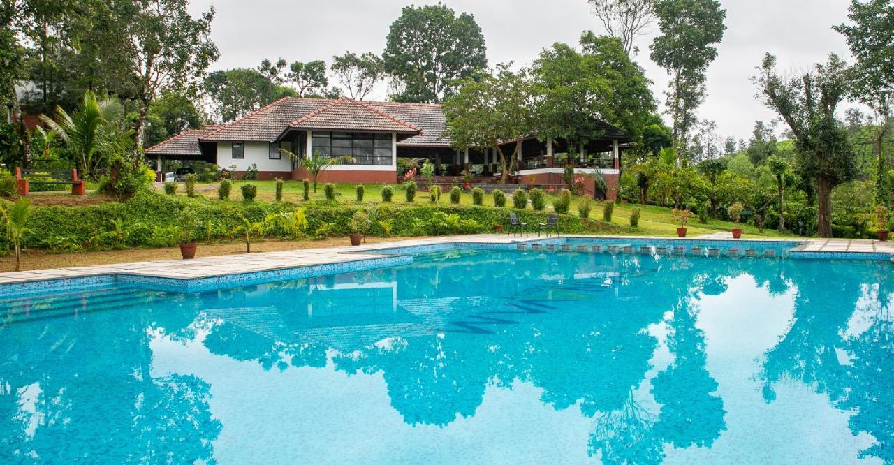 Pranavam Resort & Spa Tariyod Esterno foto