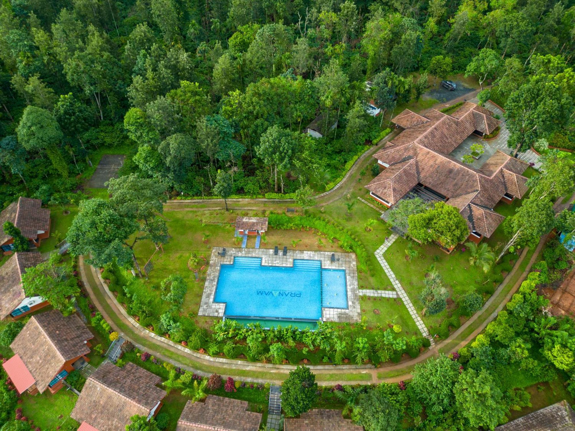 Pranavam Resort & Spa Tariyod Esterno foto