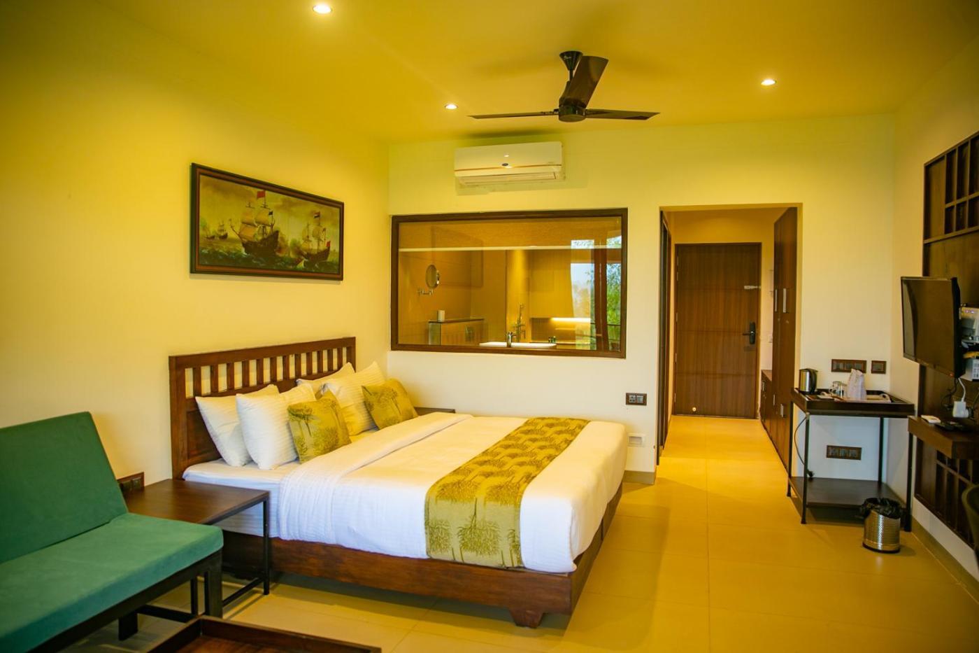 Pranavam Resort & Spa Tariyod Esterno foto